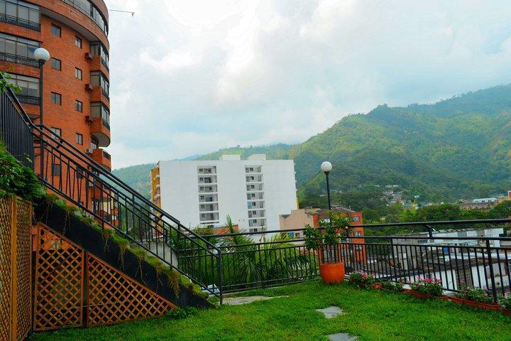 Casa Morales Hotel Internacional Y Centro De Convenciones Ibagué Εξωτερικό φωτογραφία View of the city of Medellín from the Sabaneta Park.