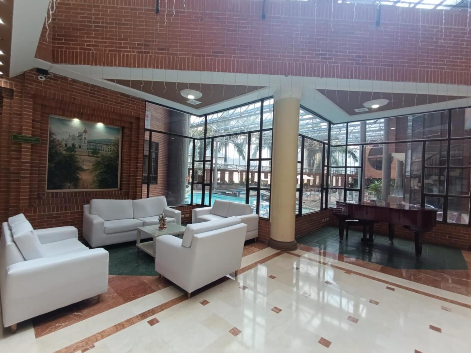 Casa Morales Hotel Internacional Y Centro De Convenciones Ibagué Εξωτερικό φωτογραφία Lobby